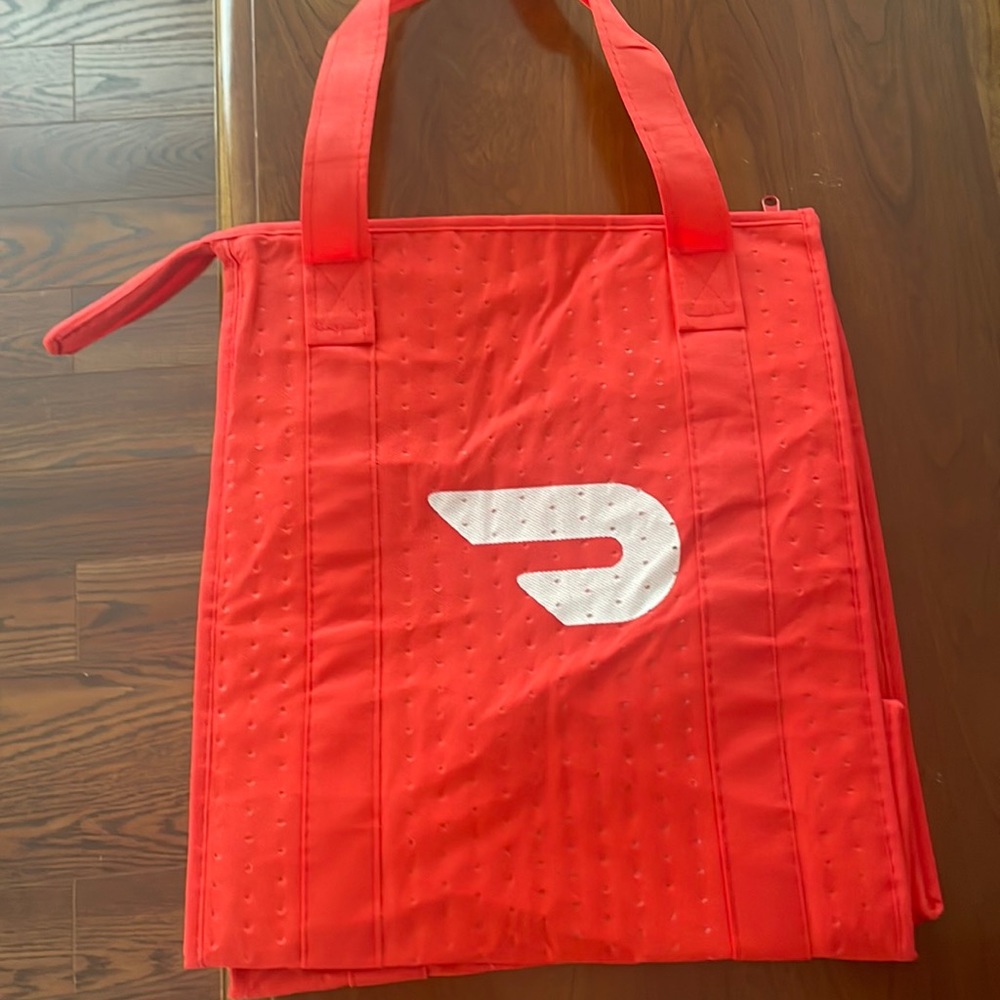 Never been used door dash bag